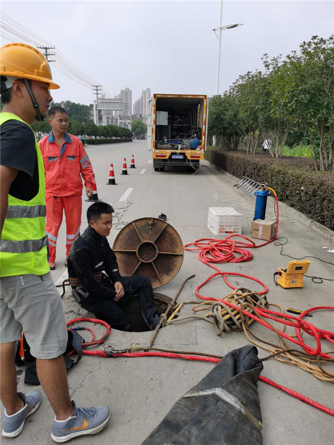 市中翻衬法管道修复技术主要工序